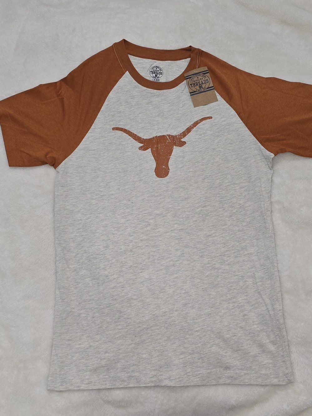 NWT Texas Longhorns Raglan Graphic T-Shirt Medium Burnt Orange Gray Rivalry Thre